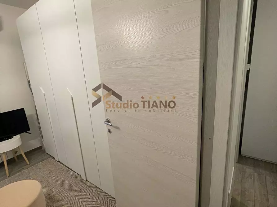 Immagine 15 di Appartamento in vendita  in VIA PIO LA TORRE a Crotone