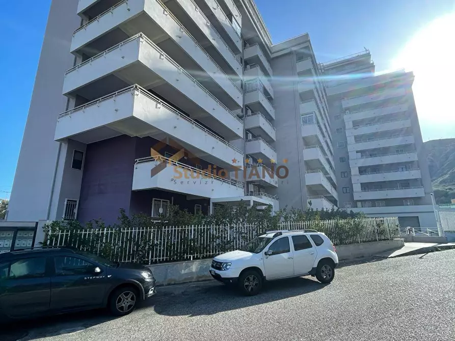 Immagine 2 di Appartamento in vendita  in VIA PIO LA TORRE a Crotone