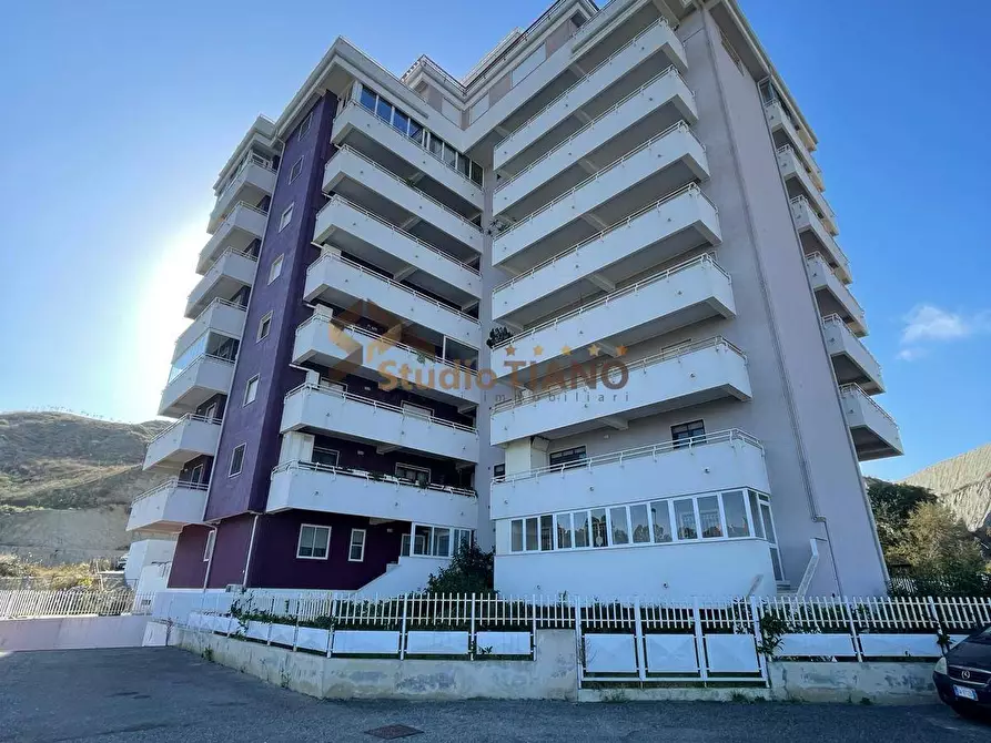 Immagine 1 di Appartamento in vendita  in VIA PIO LA TORRE a Crotone