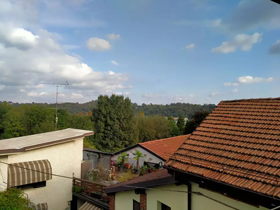 Immagine 10 di Appartamento in vendita  in linda rovera a Castronno