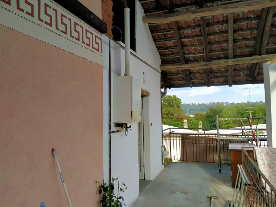 Immagine 3 di Appartamento in vendita  in linda rovera a Castronno