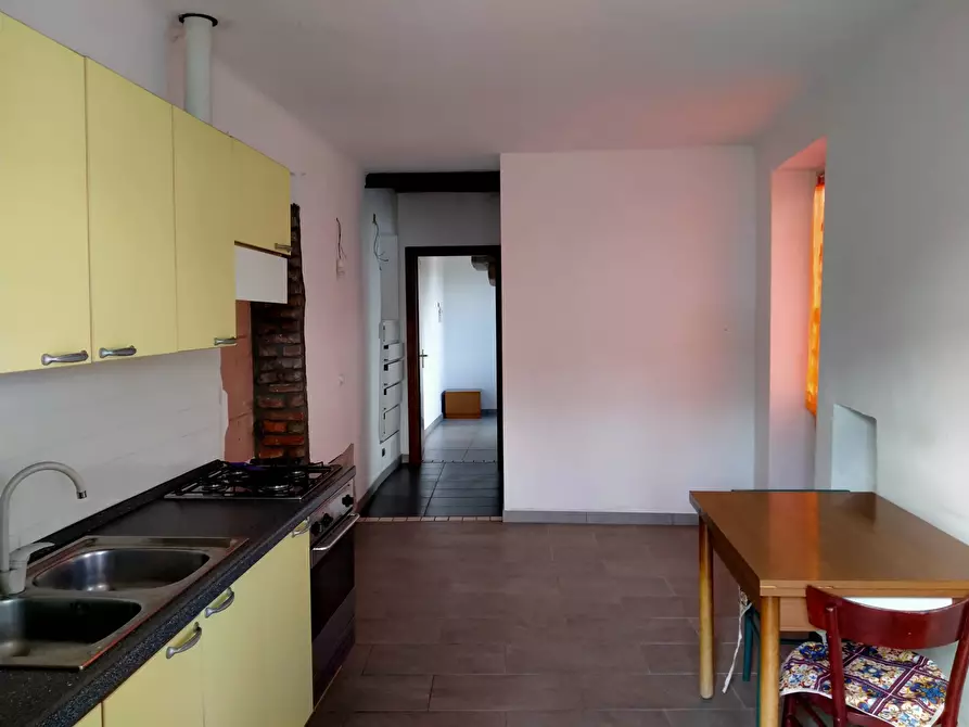 Immagine 5 di Appartamento in vendita  in linda rovera a Castronno