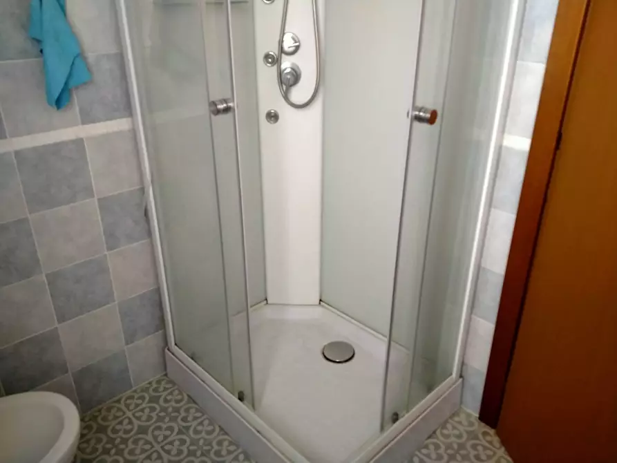 Immagine 15 di Appartamento in vendita  in linda rovera a Castronno