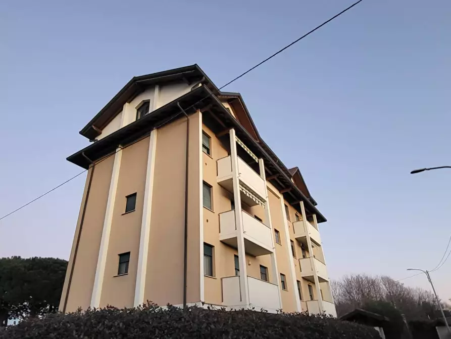 Immagine 7 di Appartamento in vendita  in viale lombardia a Gallarate