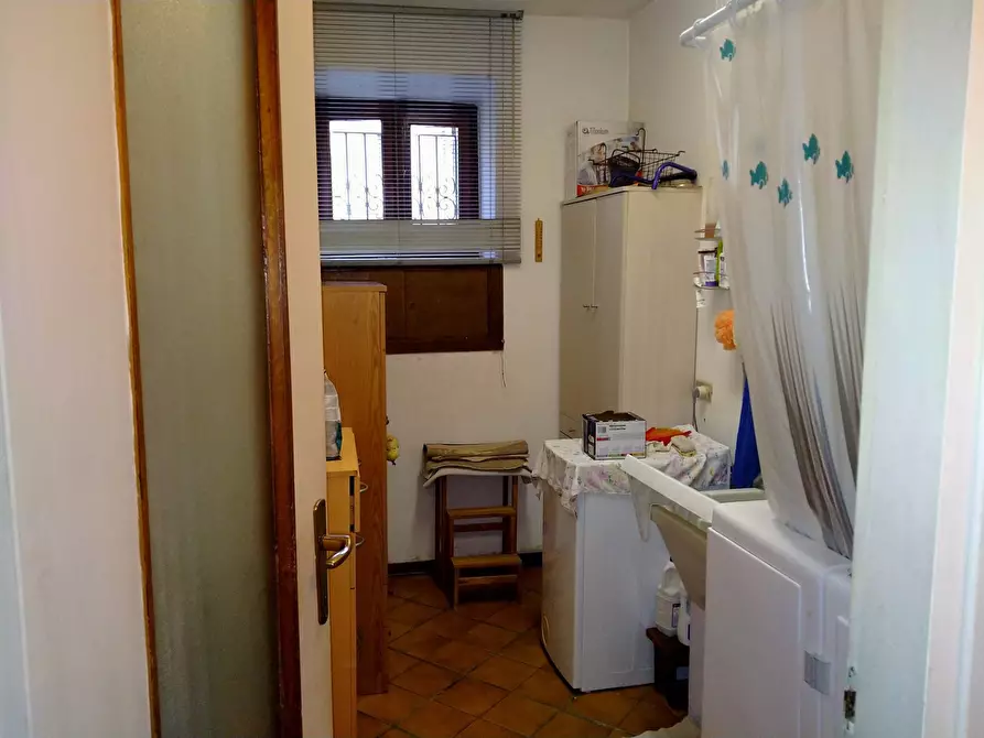 Immagine 26 di Casa semindipendente in vendita  in viale dell'industria a Daverio