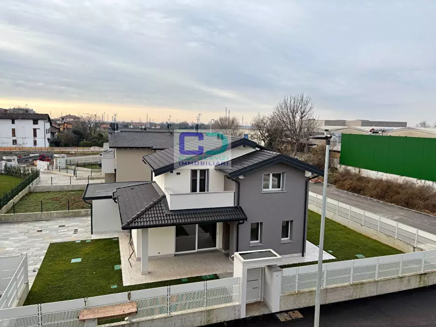 Immagine 4 di Appartamento in vendita  in RITA LEVI MONTALCINI a Cassano D'adda