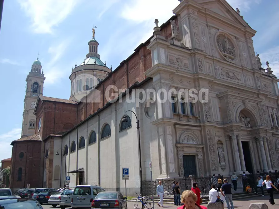Immagine 10 di Box auto in vendita  in Via G. L. Bernini a Magenta
