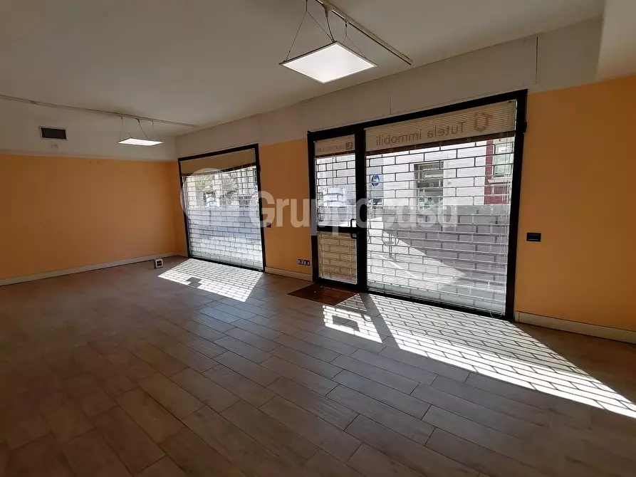 Immagine 4 di Locale commerciale in affitto  in Via Roma a Magenta