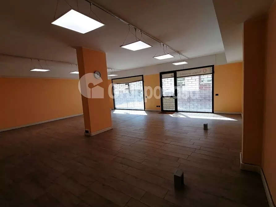 Immagine 6 di Locale commerciale in affitto  in Via Roma a Magenta