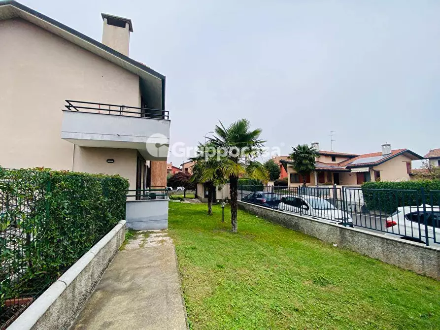 Immagine 2 di Locale commerciale in vendita  in via redipuglia a Robecco Sul Naviglio