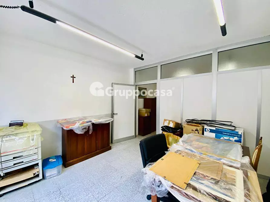 Immagine 8 di Locale commerciale in vendita  in via redipuglia a Robecco Sul Naviglio