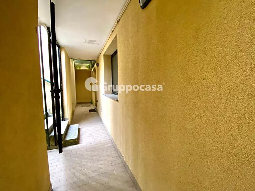 Immagine 5 di Locale commerciale in vendita  in via redipuglia a Robecco Sul Naviglio