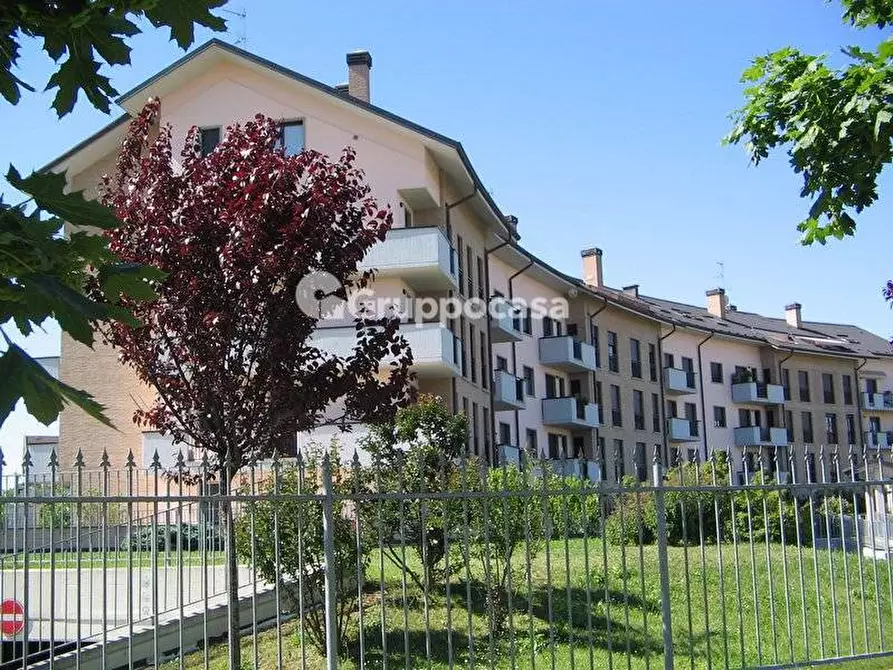 Immagine 1 di Appartamento in vendita  in Via M. di Canossa a Magenta