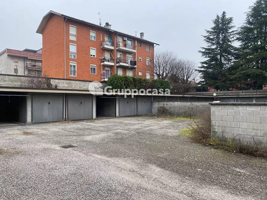 Immagine 8 di Box auto in vendita  in Via G. Marconi a Boffalora Sopra Ticino