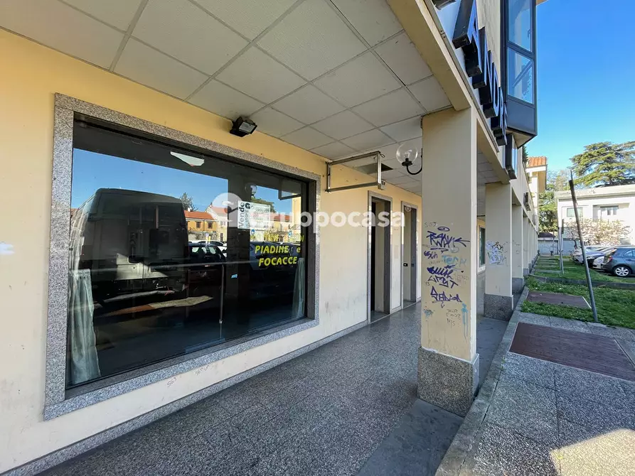 Immagine 26 di Locale commerciale in vendita  in Via Volta a Magenta