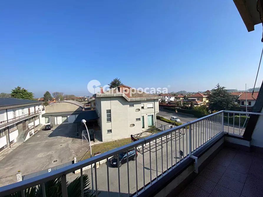 Immagine 11 di Appartamento in vendita  in Via Cavalieri di Vittorio Veneto a Robecco Sul Naviglio