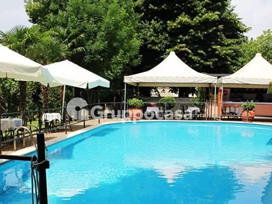 Immagine 4 di Villa in vendita  in Via I Maggio a Magenta