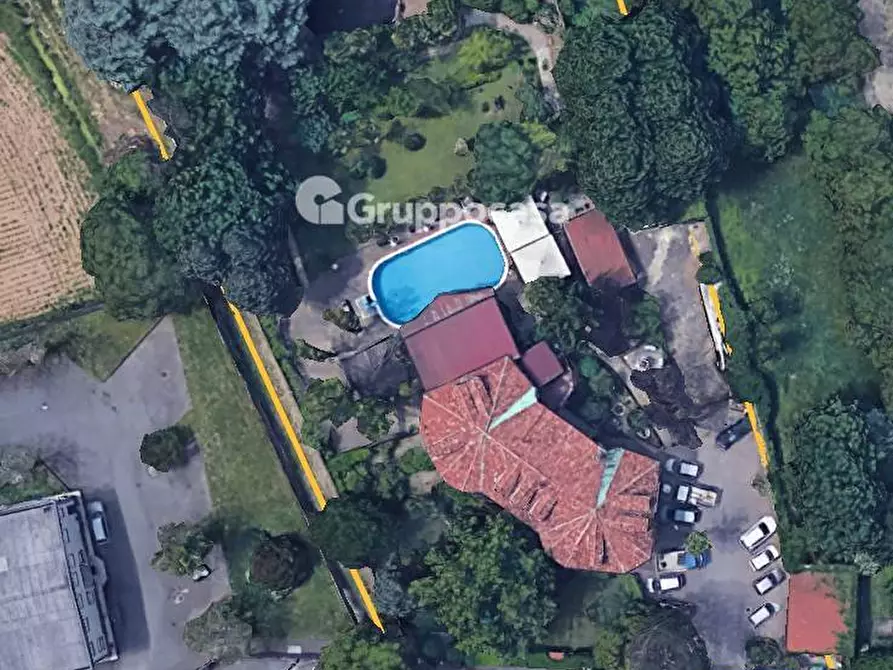 Immagine 19 di Villa in vendita  in Via I Maggio a Magenta