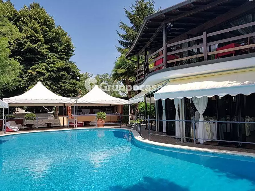 Immagine 2 di Villa in vendita  in Via I Maggio a Magenta