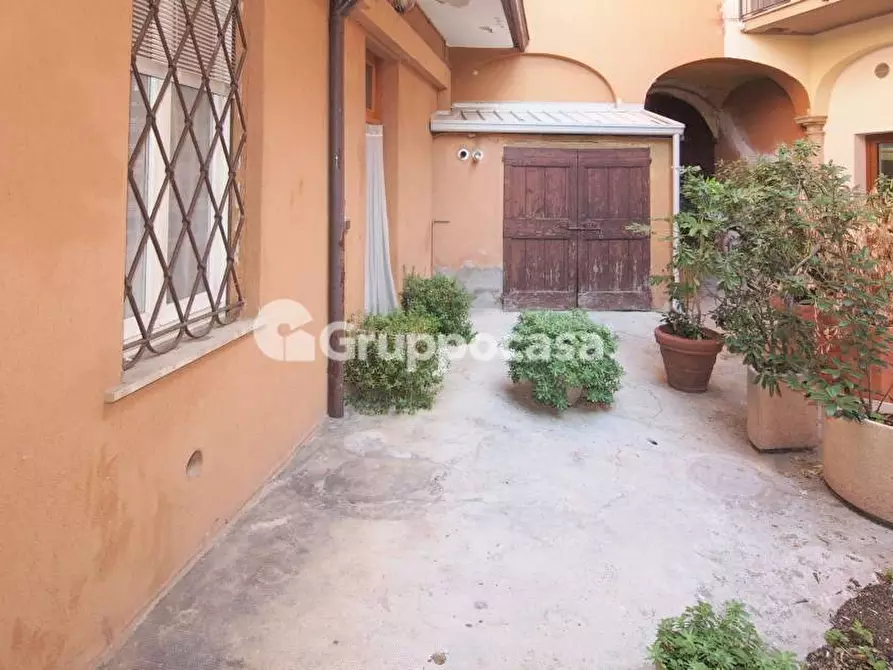 Immagine 20 di Palazzo in vendita  in Piazza San Martino a Inveruno