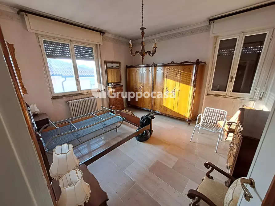 Immagine 22 di Villa in vendita  in Via Diaz a Magenta