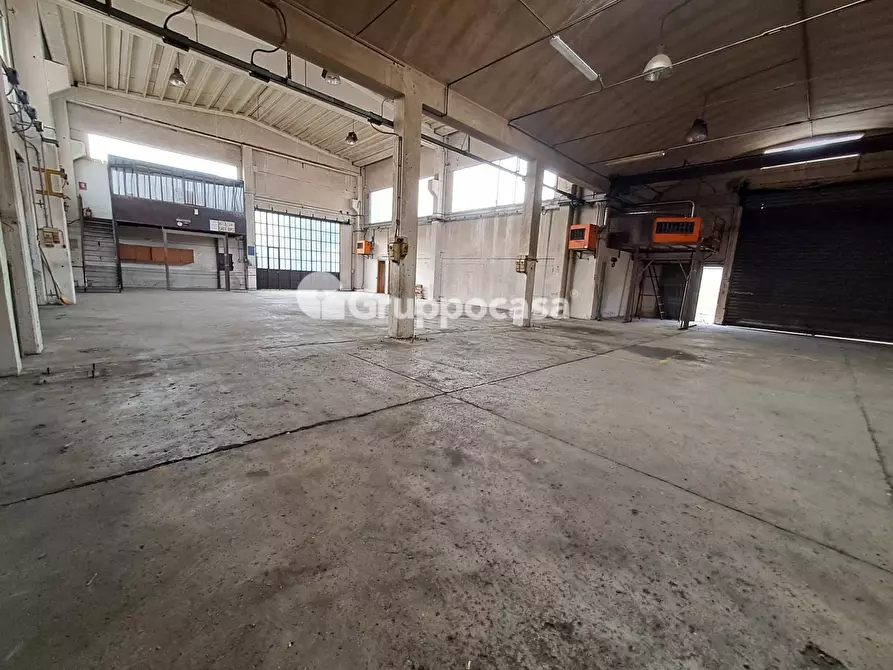Immagine 10 di Capannone industriale in vendita  in Via Venegoni a Santo Stefano Ticino