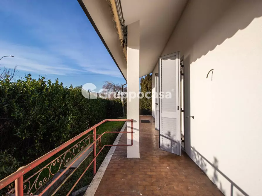 Immagine 22 di Villa in vendita  in Via Degli Orti a Magenta