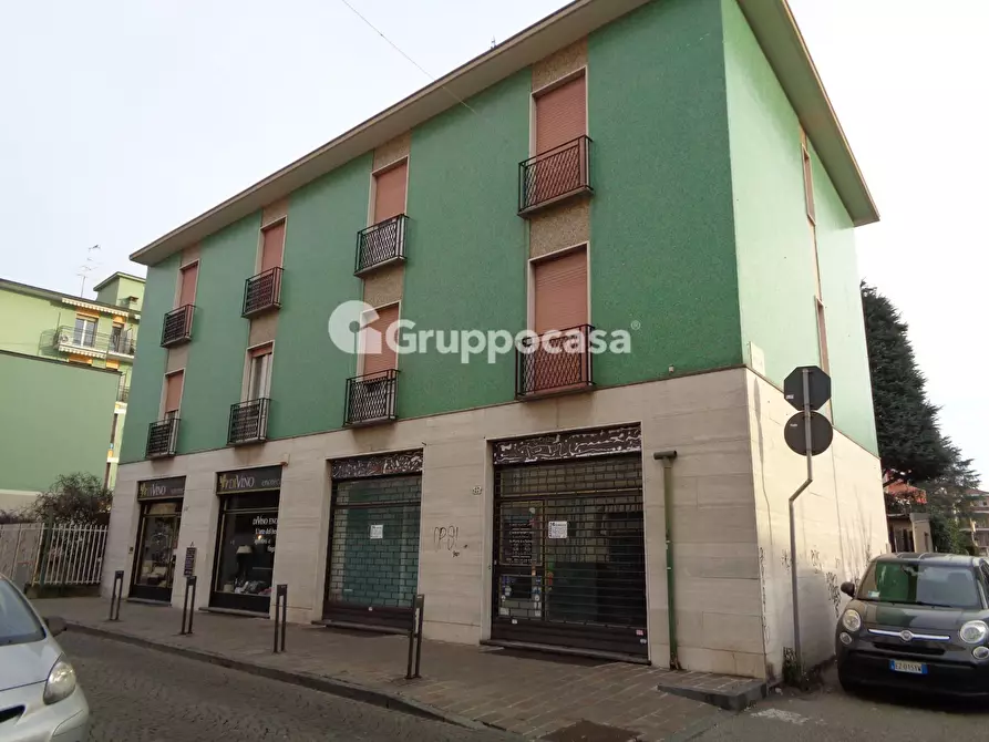Immagine 1 di Locale commerciale in affitto  in Via Magenta a Abbiategrasso