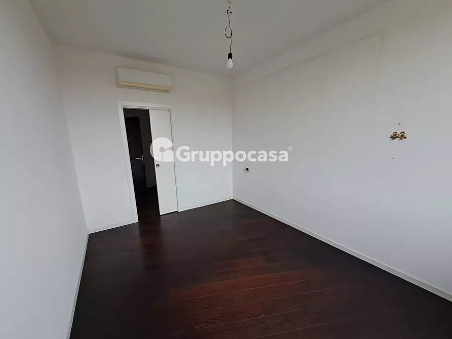 Immagine 21 di Appartamento in vendita  in Via IV Giugno a Magenta