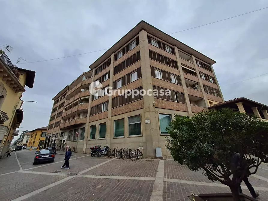 Immagine 26 di Appartamento in vendita  in Via IV Giugno a Magenta