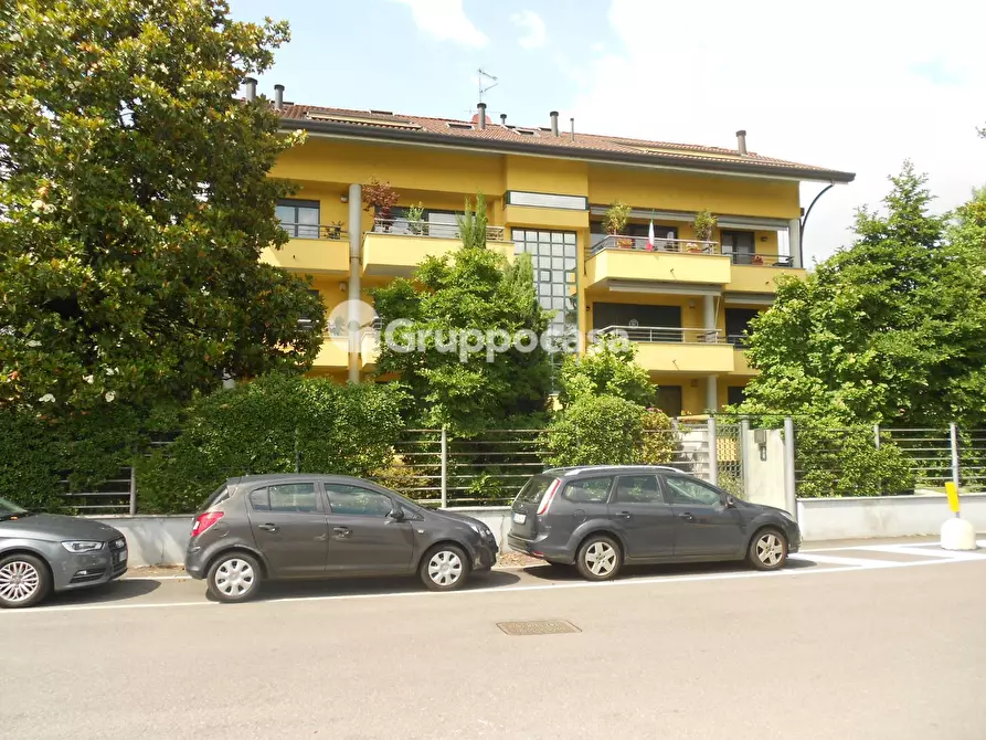 Immagine 1 di Appartamento in vendita  in Via Cadorna a Magenta