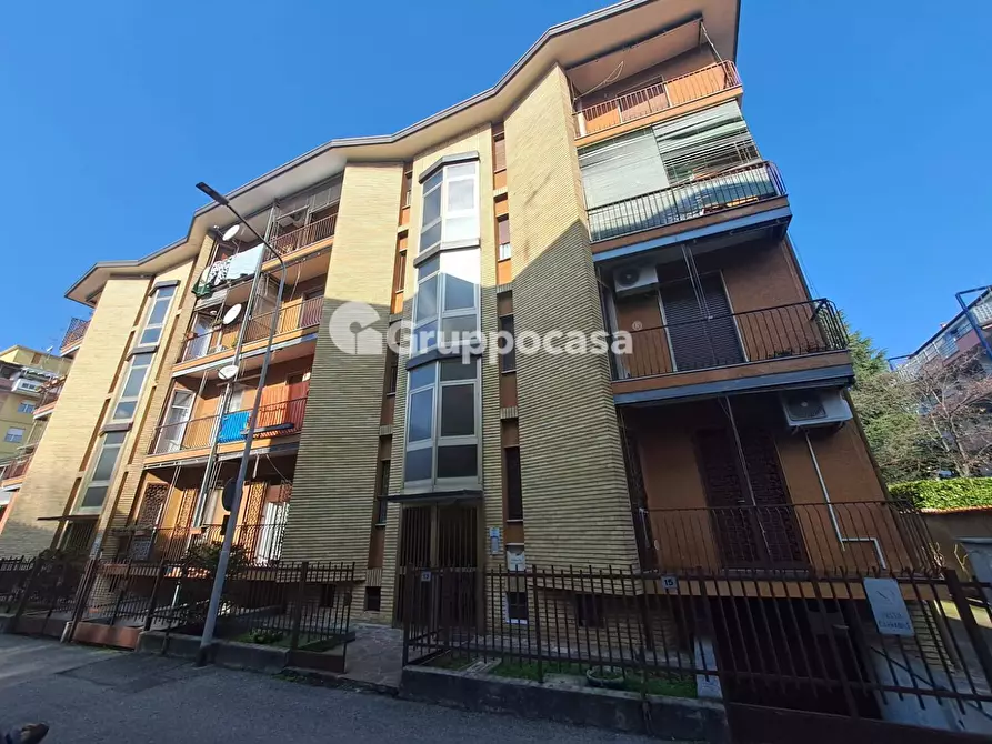 Immagine 1 di Appartamento in vendita  in Via S. Ambrogio a Magenta