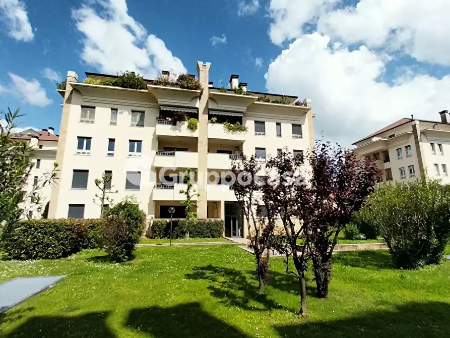 Immagine 1 di Appartamento in vendita  in Via De Gasperi a Magenta