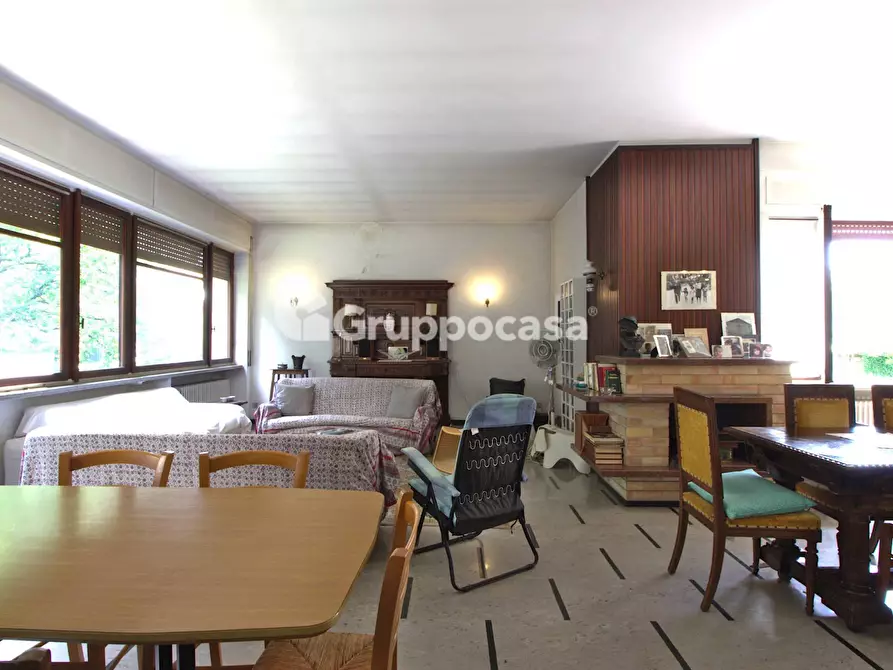 Immagine 8 di Villa in vendita  in via Gobetti a Abbiategrasso
