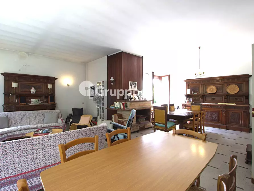 Immagine 9 di Villa in vendita  in via Gobetti a Abbiategrasso
