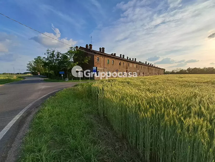 Immagine 20 di Palazzo in vendita  in via per abbiategrasso a Corbetta