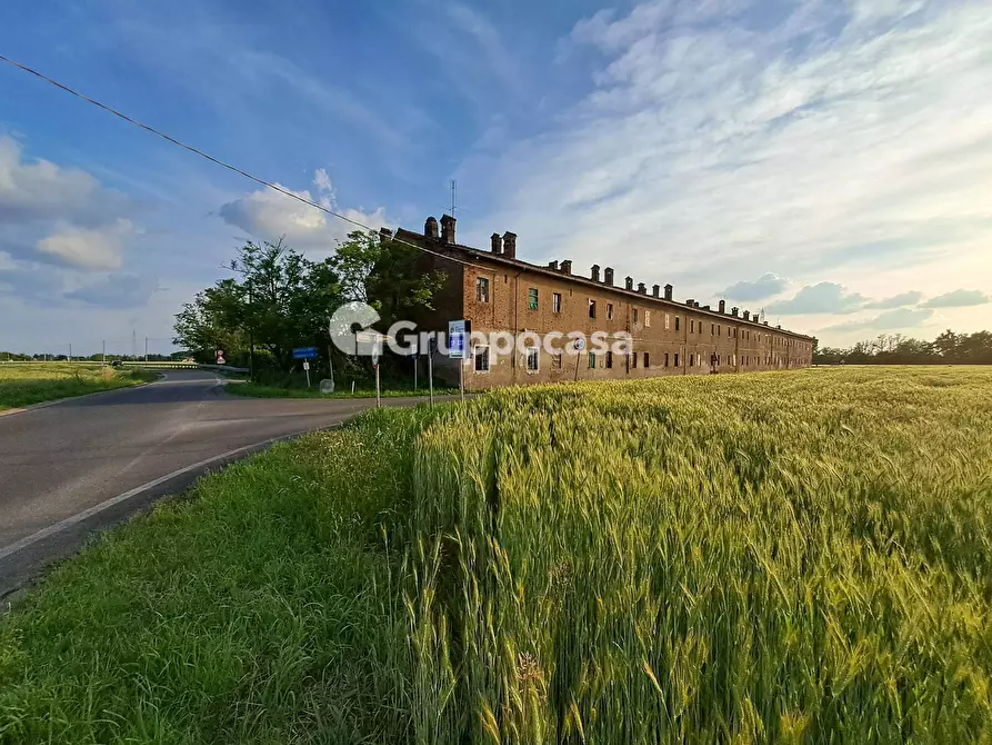 Immagine 21 di Palazzo in vendita  in via per abbiategrasso a Corbetta
