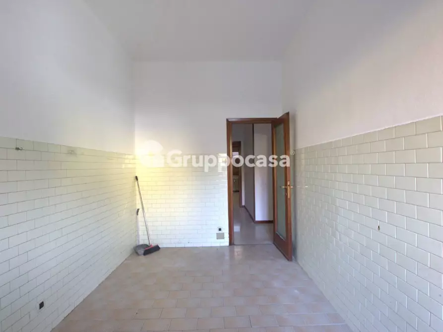 Immagine 8 di Appartamento in vendita  in via cavallotti a Buscate