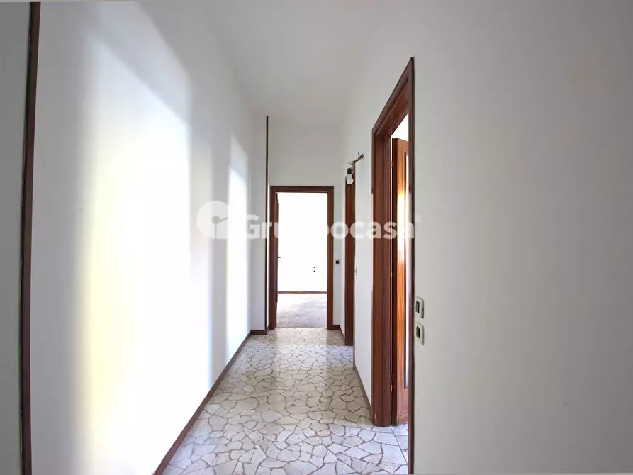 Immagine 17 di Appartamento in vendita  in via cavallotti a Buscate