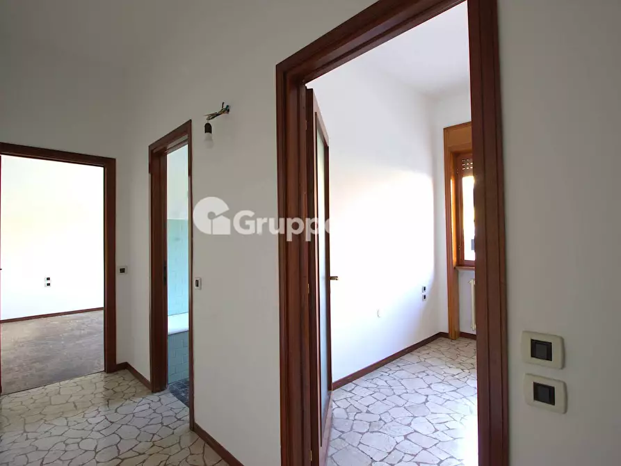 Immagine 10 di Appartamento in vendita  in via cavallotti a Buscate