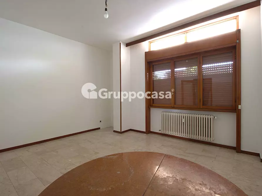 Immagine 2 di Appartamento in vendita  in via cavallotti a Buscate