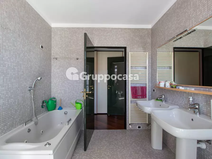 Immagine 11 di Ufficio in affitto  in Via IV Giugno a Magenta