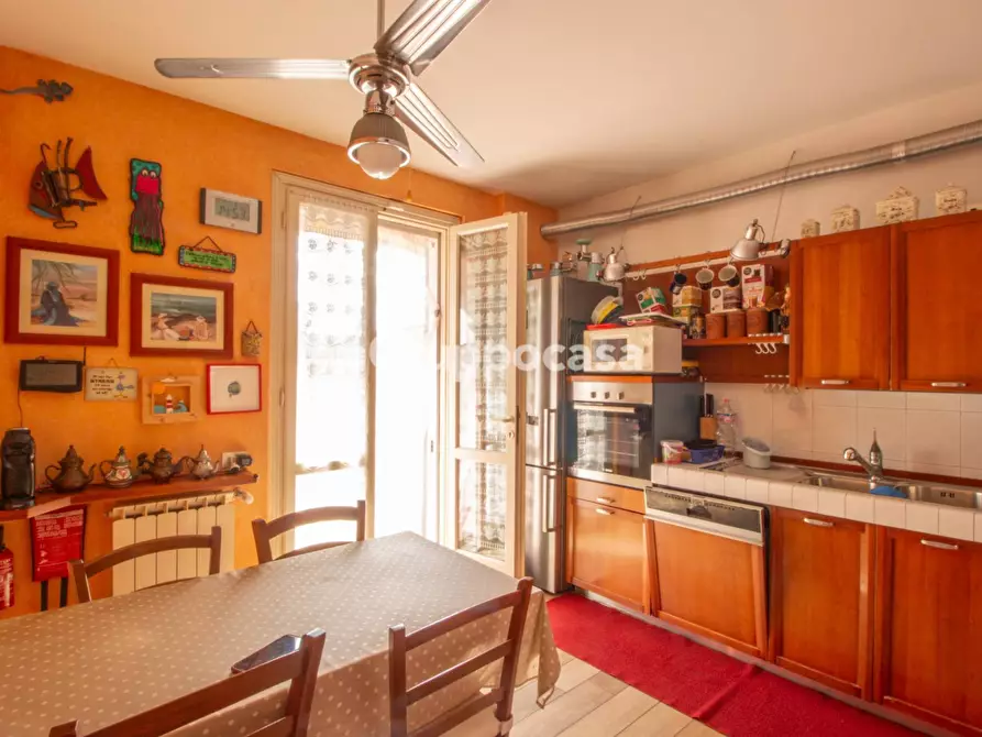 Immagine 13 di Camera in vendita  in via S. Andrea a Robecco Sul Naviglio