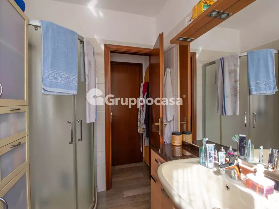 Immagine 18 di Camera in vendita  in via S. Andrea a Robecco Sul Naviglio