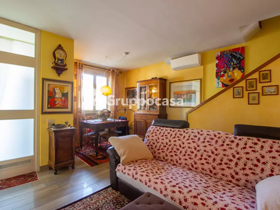 Immagine 11 di Camera in vendita  in via S. Andrea a Robecco Sul Naviglio