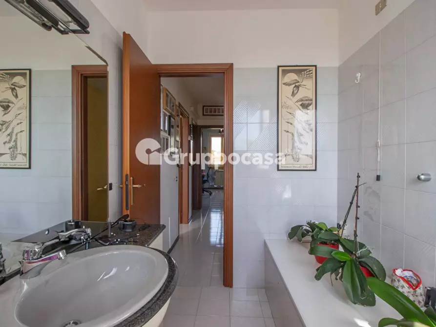 Immagine 27 di Camera in vendita  in via S. Andrea a Robecco Sul Naviglio