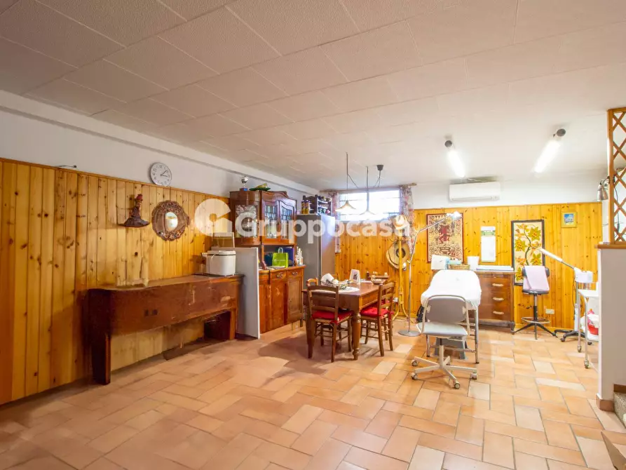 Immagine 28 di Camera in vendita  in via S. Andrea a Robecco Sul Naviglio