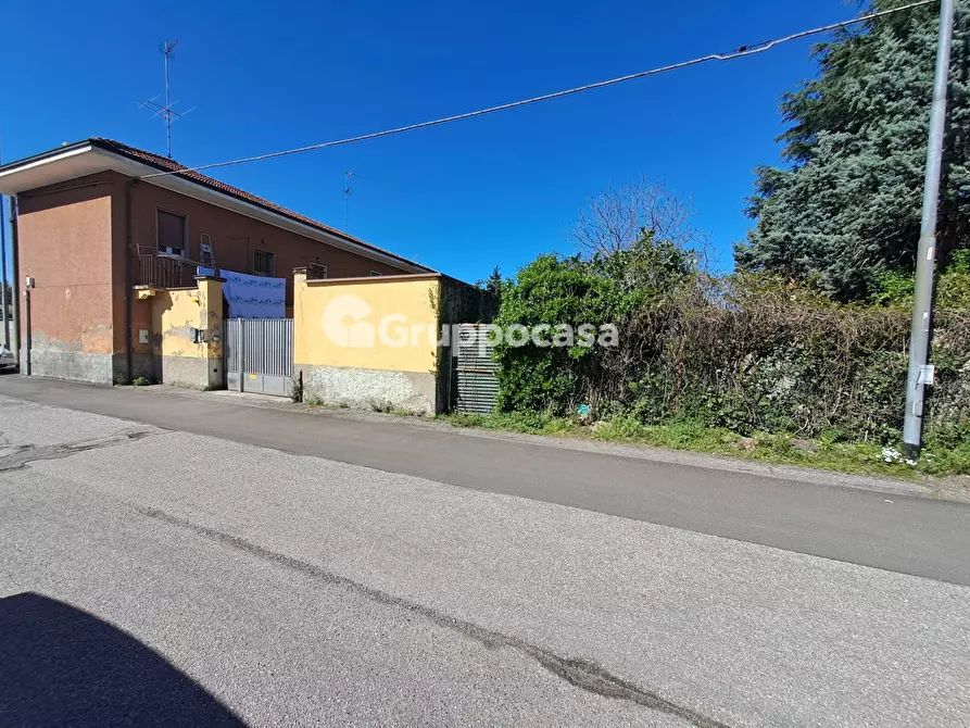 Immagine 30 di Casa indipendente in vendita  in via F.lli Bronzetti a Magenta