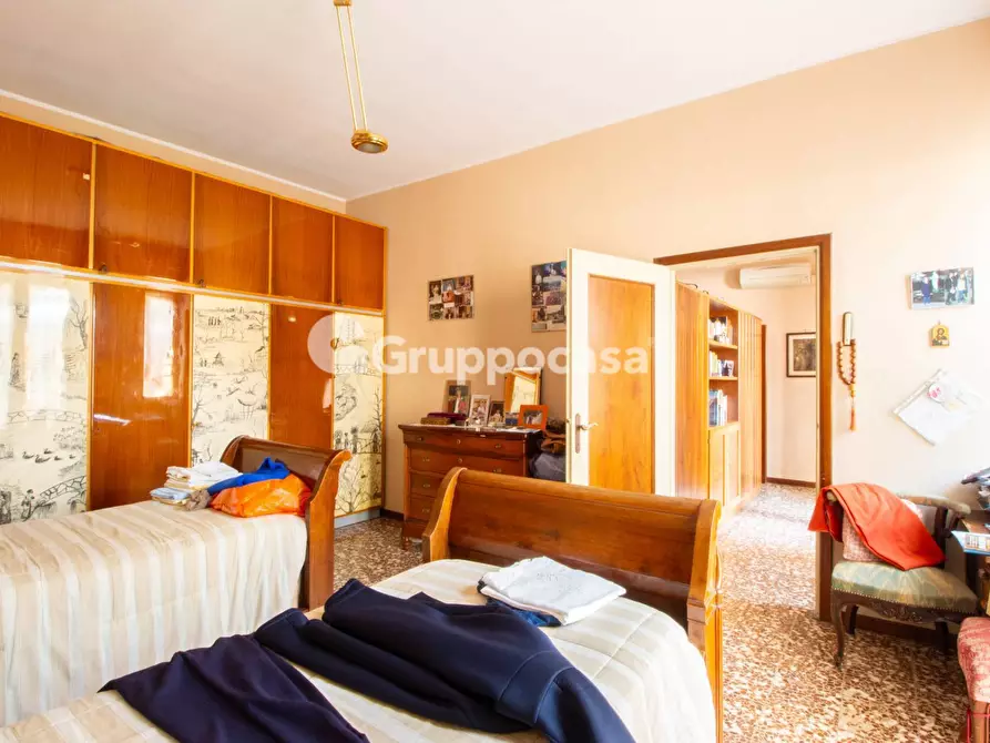 Immagine 9 di Palazzo in vendita  in via Milano a Magenta
