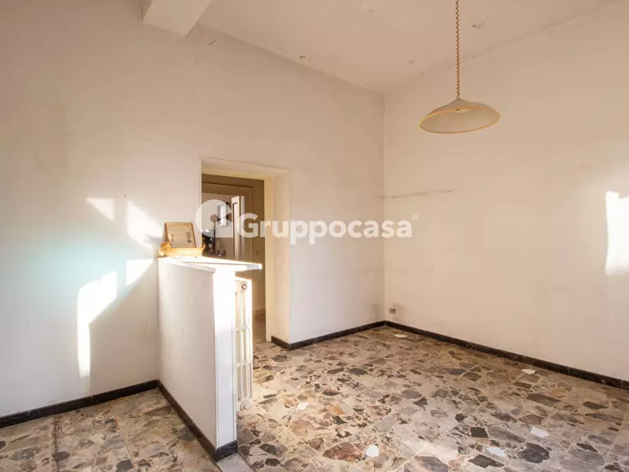 Immagine 13 di Palazzo in vendita  in via IV Giugno a Magenta